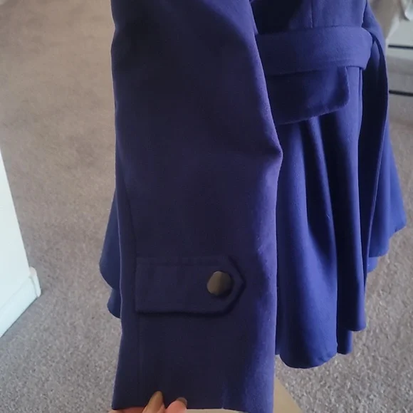 Peacoat - Picture 3 of 6